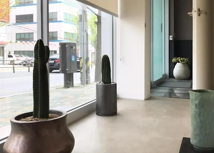 Hotel Wood House 3*